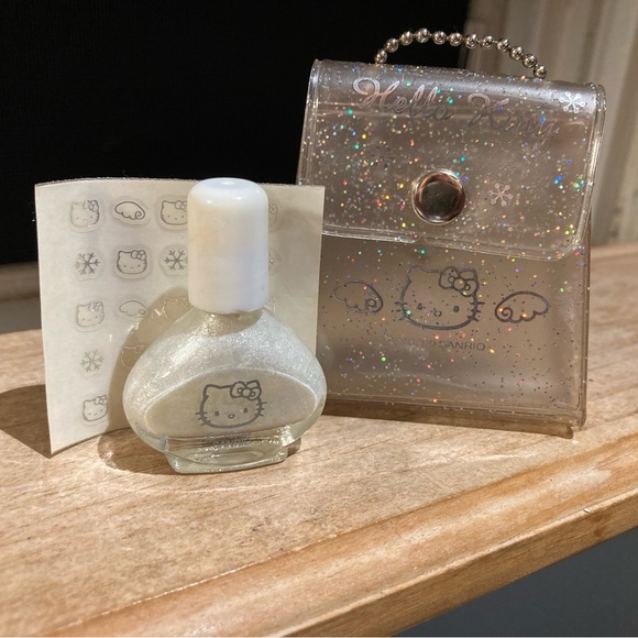 Hello Kitty Retro 1999 - Picture 1 of 3